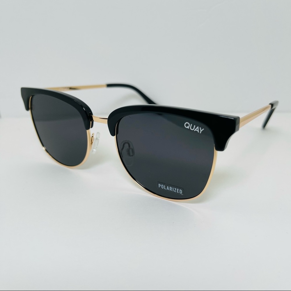 Quay Australia Evasive Polarized Sunglasses in Black/Smoke ID:32058